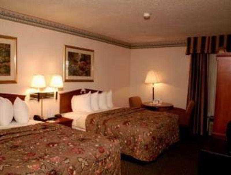 Ramada Columbia/Fort Jackson Area Номер фото